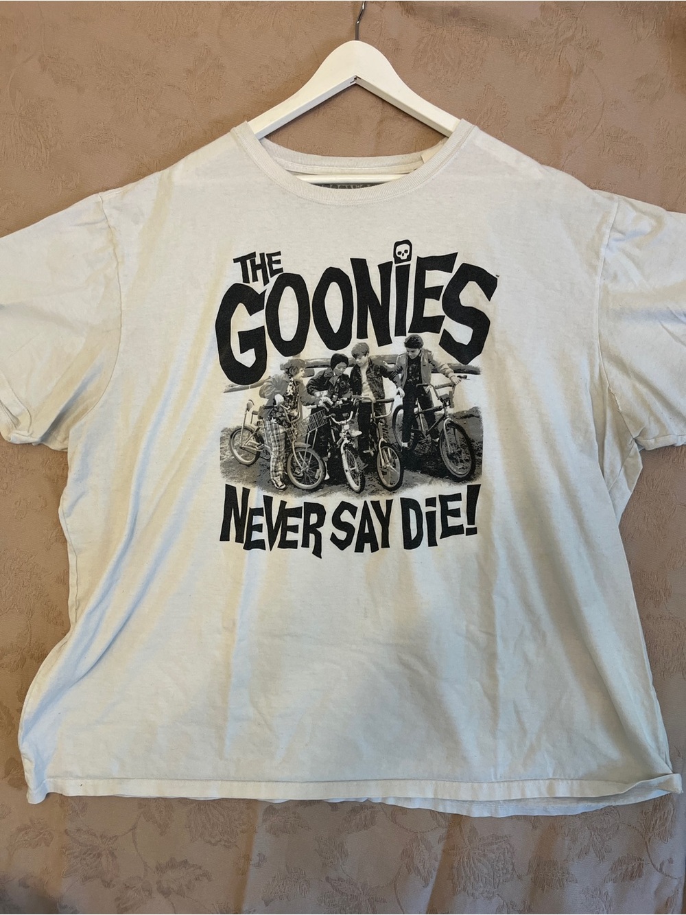 Ripple Junction Men’s The Goonies White Graphic Tee size 4XL